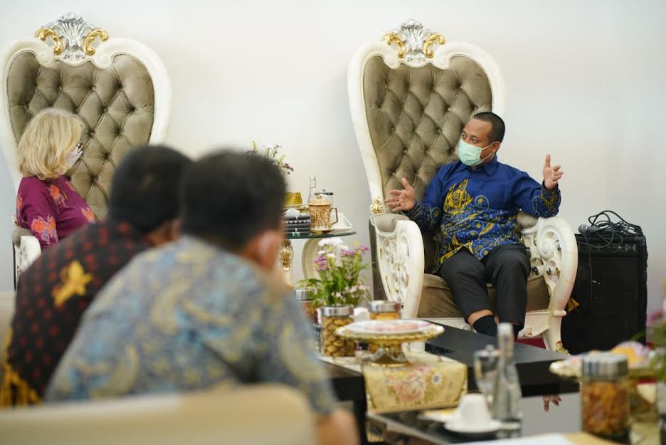 andi-sudirman-sulaiman-menerima-kunjungan-audiensi-konsulat-jendral-australia-1.jpg