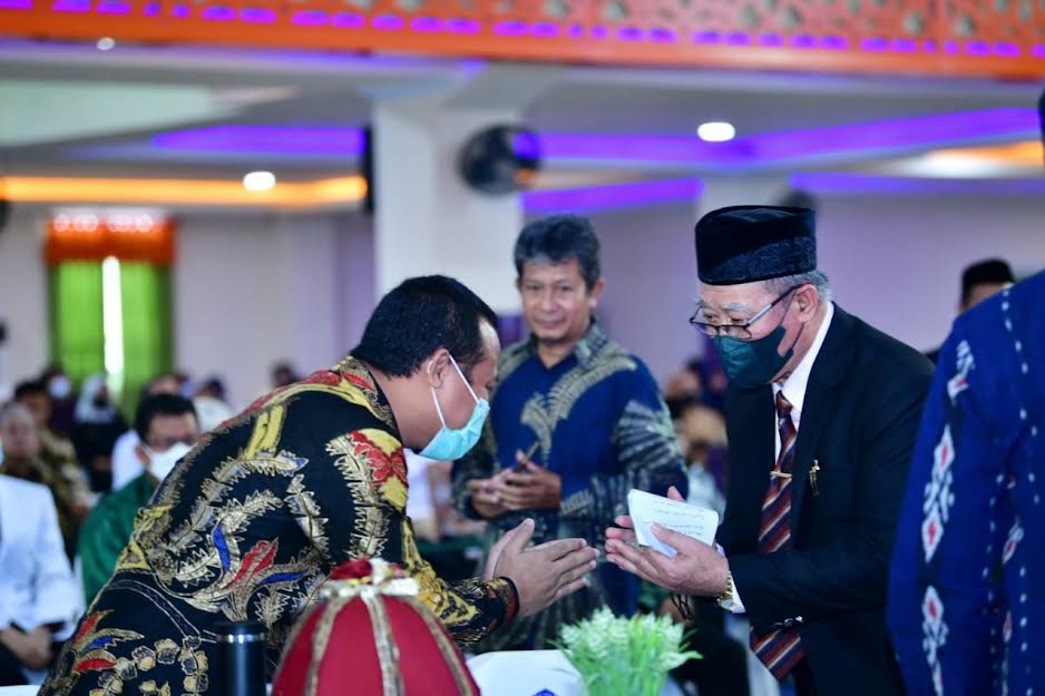Andi Sudirman Sulaiman Minta Muhammadiyah Bantu Pemerintah Dorong Pemulihan Ekonomi - andi-sudirman-sulaiman-menghadiri-peringatan-109-tahun-muhammadiyah-4.jpg