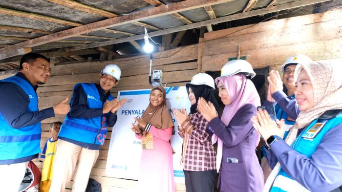 bantuan-program-Light-Up-The-Dream.jpg