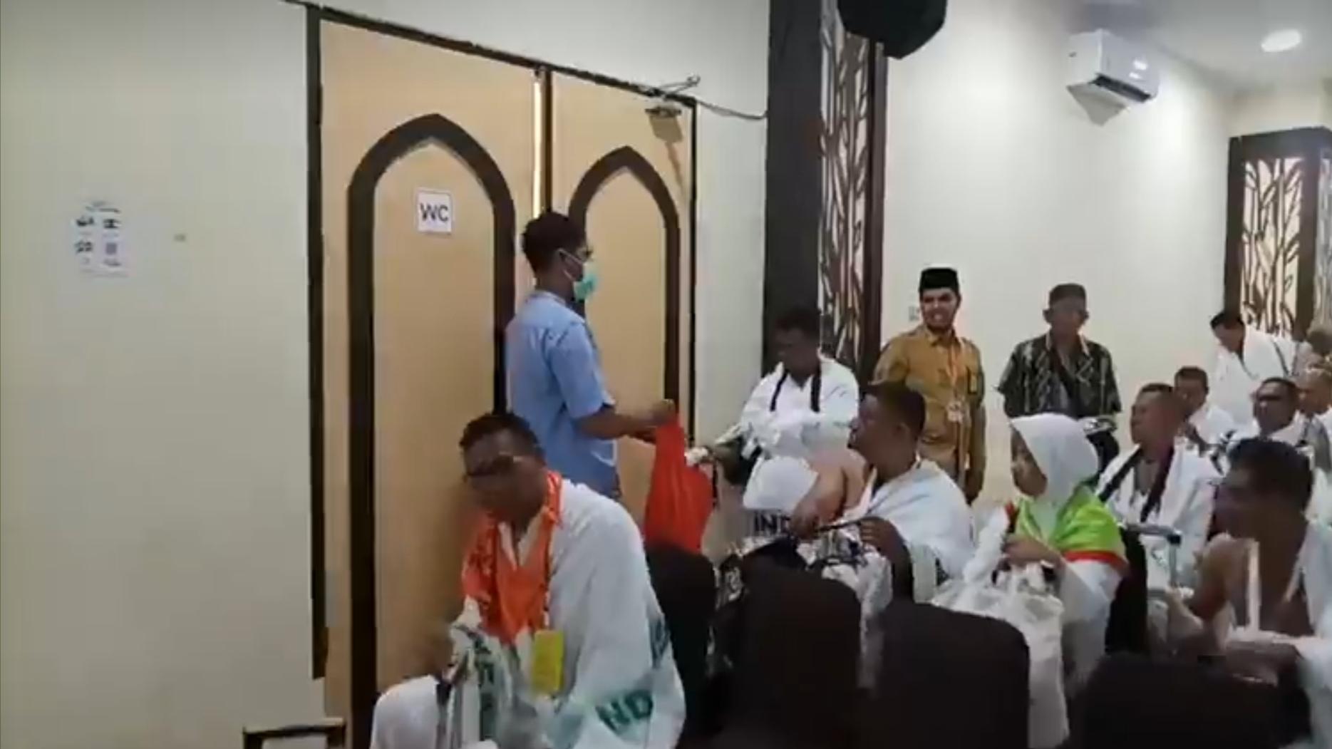 Puluhan Barang Jamaah Calon Haji Disita Petugas Embarkasi Makassar, Kok Bisa?