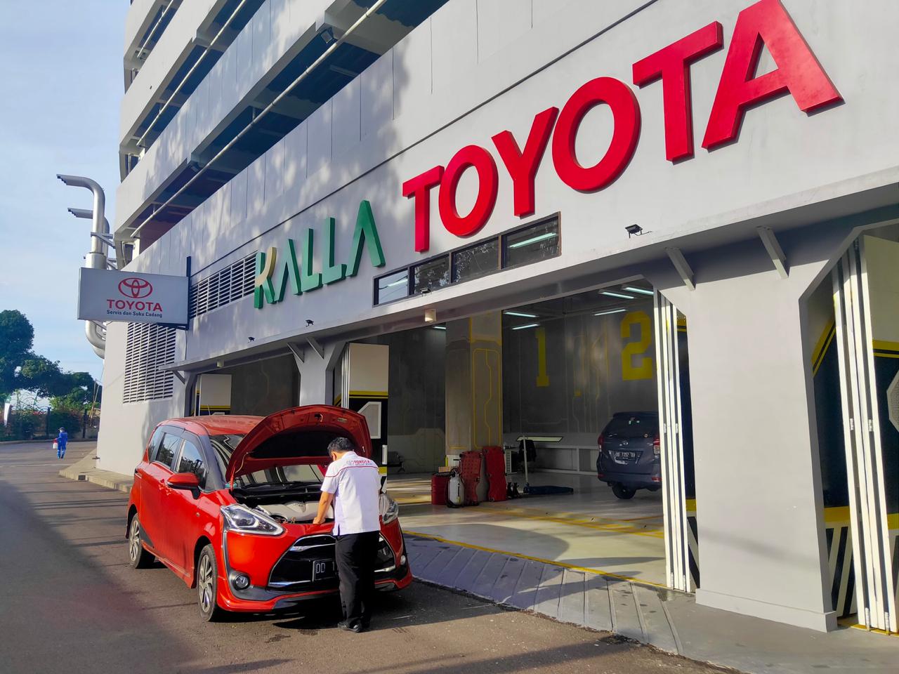 bengkel-resmi-kalla-toyota-kini-telah-hadir-di-nipah-mall.jpg
