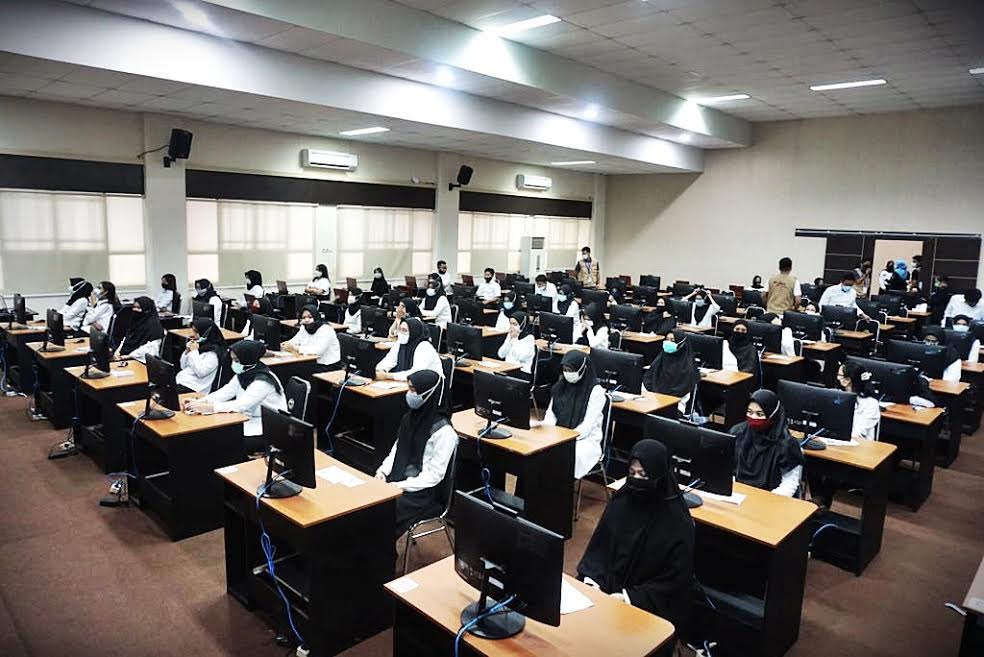 bkd-sulsel-menggelar-tes-skb-cpns-di-ruang-assessment-center-bkd-sulsel-3.jpg