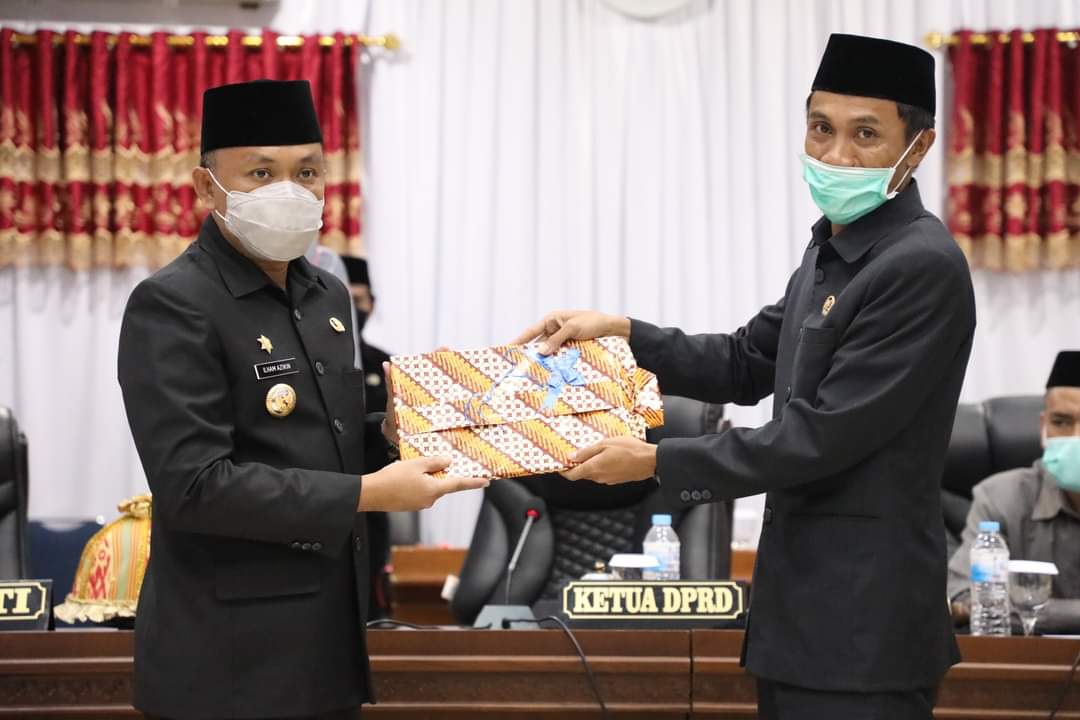 Pemkab Bantaeng Serahkan Empat Ranperda kepada DPRD