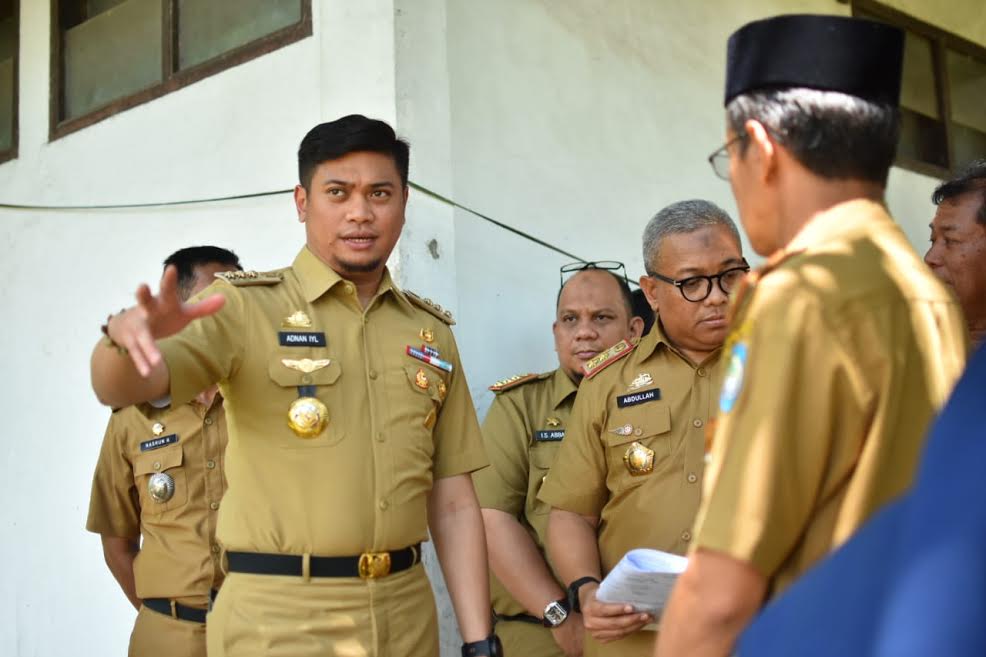 bupati-gowa-adnan-purichta-ichsan-melakukan-pengecekan-ke-lokasi.jpg