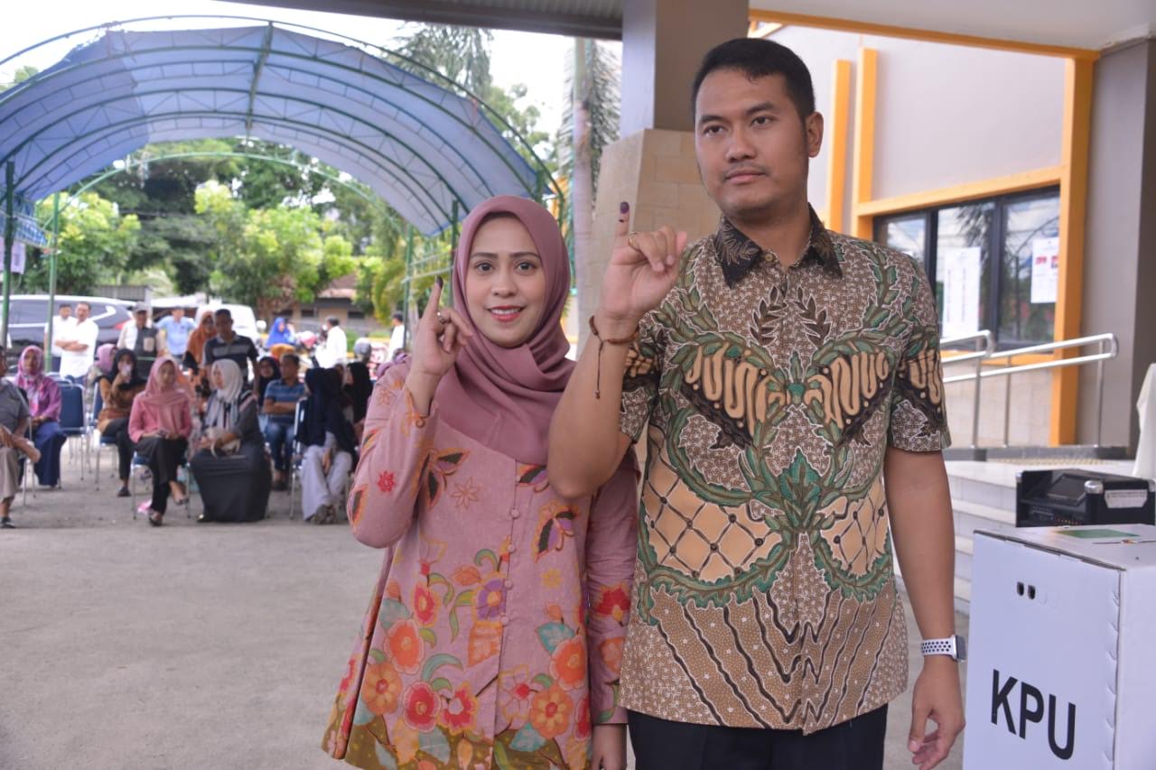 Bupati Sinjai Nyoblos di TPS 01, Minta Warga Tidak Golput