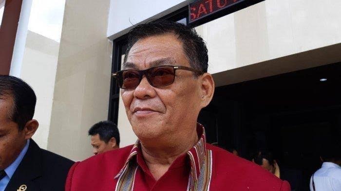 bupati-tana-toraja-nicodemus-biringkanae-j.jpg