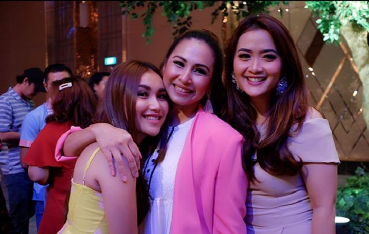 Pakaian Ayu Ting Ting Dikomen Umbar Aurat di Ultah Ruben Onsu Netizen Cari Ivan Gunawan