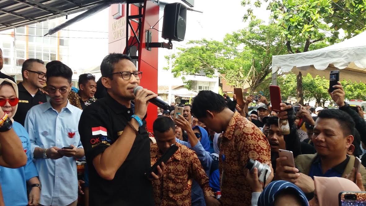 calon-wakil-presiden-sandiaga-salahuddin-uno-saat-berkunjung-ke-cafe-red-corner-makassar.jpg
