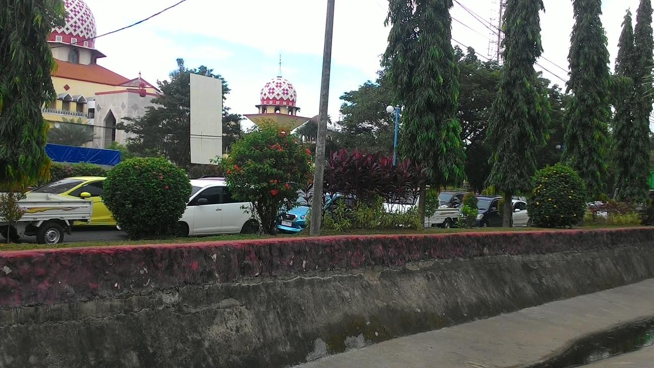 Pukul 12.33 Wita, Macet di Depan Kantor Bupati Maros