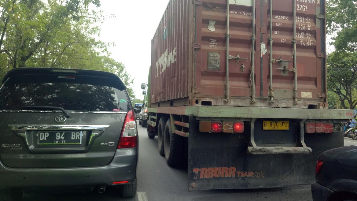 Maros Kota Juga Macet, dari Battatoa Hingga Pertigaan Jl Sudirman-Lanto Dg Passewang