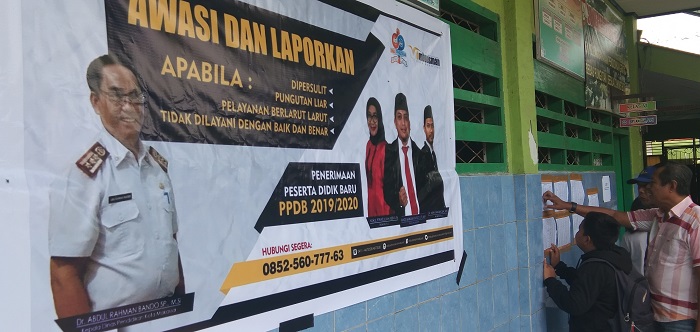 Panitia PPDB SMPN 52 Makassar Adu Mulut dengan Orang Tua Siswa, Ini Masalahnya