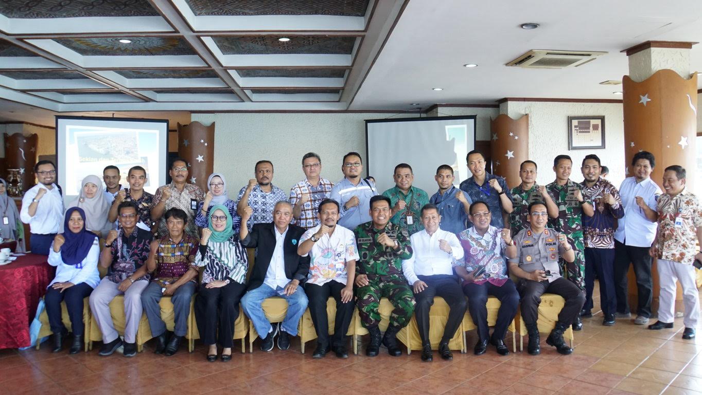 danlantamal-vi-hadiri-focus-group-discussion-fgd-kantor-otoritas-pelabuhan-utama-makassar12.jpg