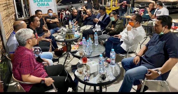 90 Menit Danny Pomanto Ngopi Bareng Iwan Aras di Pengayoman