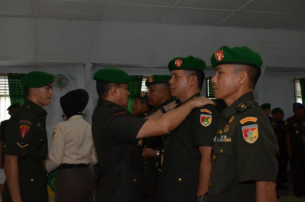 3 Perwira TNI Korem 141 Toddopuli Digeser