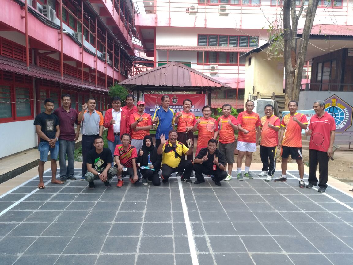 Prof Zulkifli Resmikan Public Health Badminton Court FKM Unhas