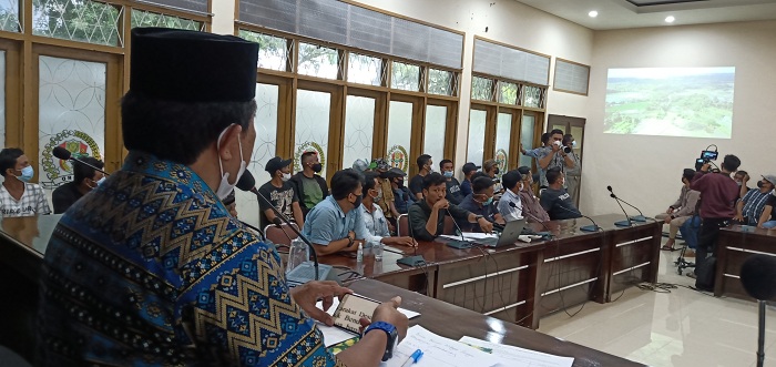 desa-arajang-menyampaikan-aspirasi-di-kantor-dprd.jpg