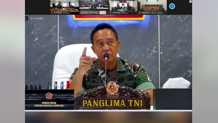 detik-detik-panglima-tni-marahi-kasrem-yang-main-hp-saat-rapat-ulangi-apa-yang-saya-bilang-barusan.jpg