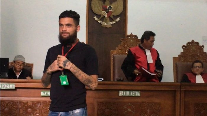 Pesepakbola Diego Michels Disebut Bakal Nikahi Wanita Berhijab, Pernah Dekat Della Perez & Lucinta