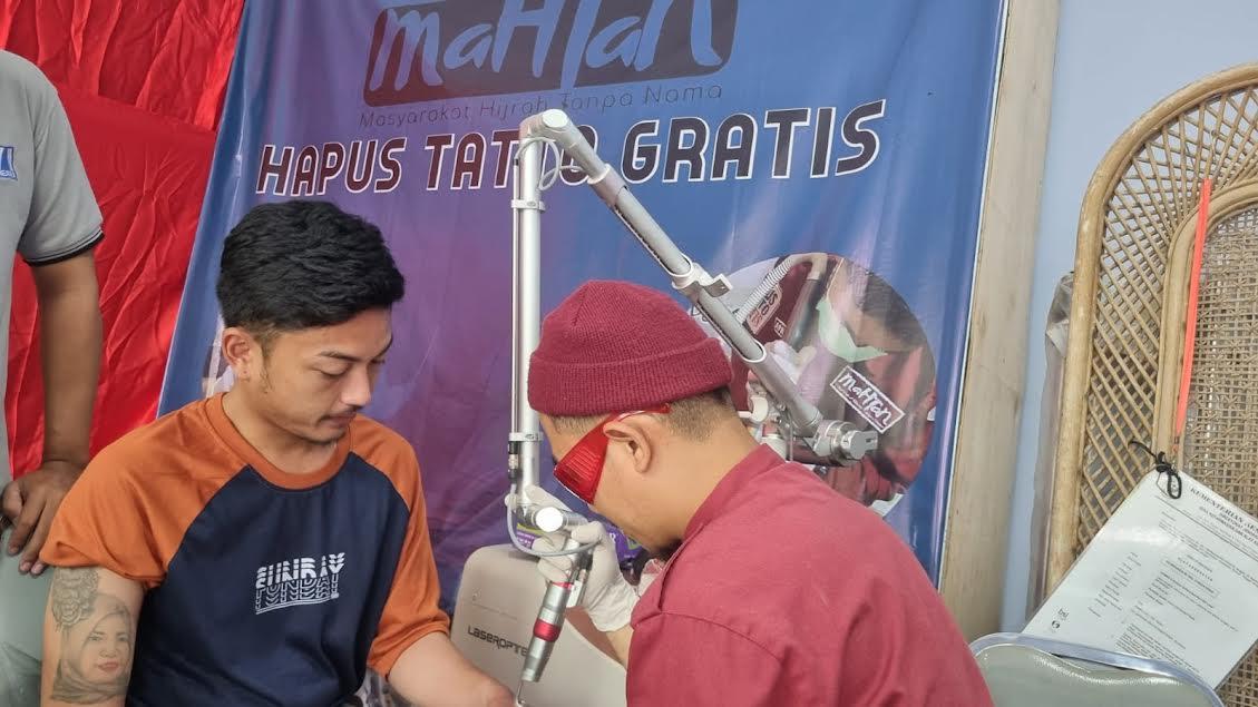 Peserta Membludak! Yayasan Mahtan Sukses Gelar Aksi Hapus Tatto Gratis Pekan Pertama Desember