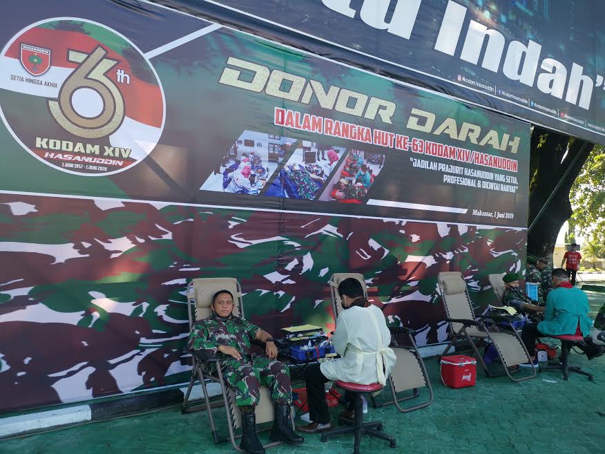 donor-darah-massal-kodam-vix-hasanuddin-3.jpg