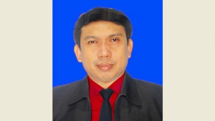 dr-hairuddin-k-ss-skm-mkes-wakil-rektor-iv-unimerz-3011021.jpg