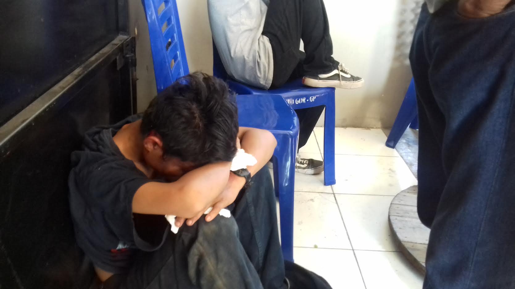 Diduga Begal, 2 Remaja Diamuk Warga di Gor Sudiang