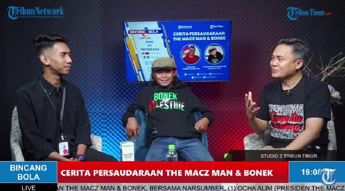 dua-suporter-bola-PSM-Makassar-The-Maczman-dan-Persebaya-Surabaya.jpg