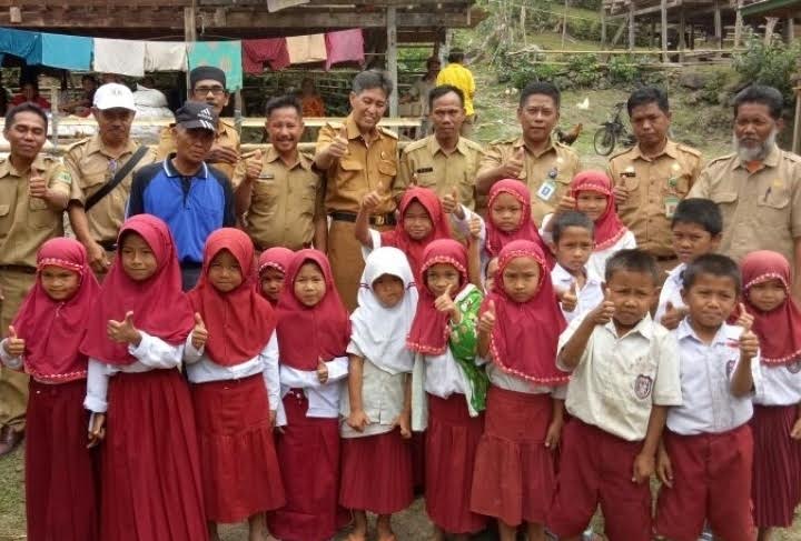 Kadis Pendidikan Pinrang Janji Bangunkan Gedung untuk SD Inpres 227 Basseang