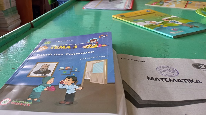 Dituding Bermasalah, Kepala Sekolah di Luwu Timur Nilai Kualitas Buku SD dan SMP Memadai
