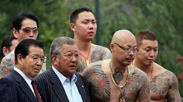 foto-gengster-yakuza.jpg