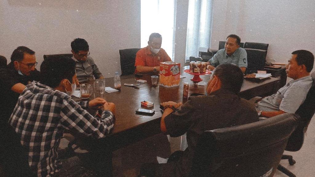 fraksi-partai-gerindra-dprd-bulukumba-menggelar-rapat-konsolidasi-senin-132021.jpg