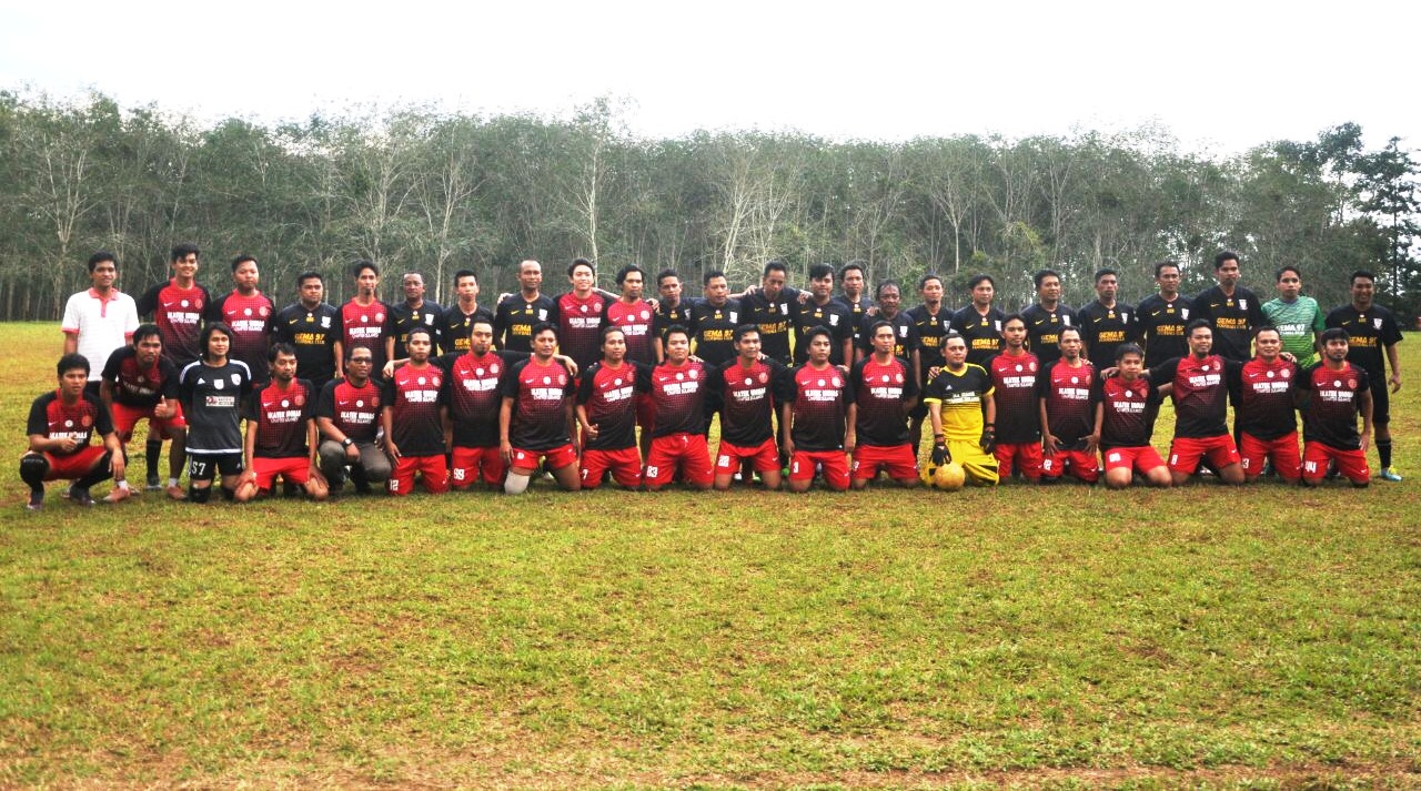 Tim Futsal Ikatek Unhas Chapter Sulawesi Tahan Imbang 1-1 Skuad Tanete Old Star - futsal-ikatek-2_20170402_013312.jpg