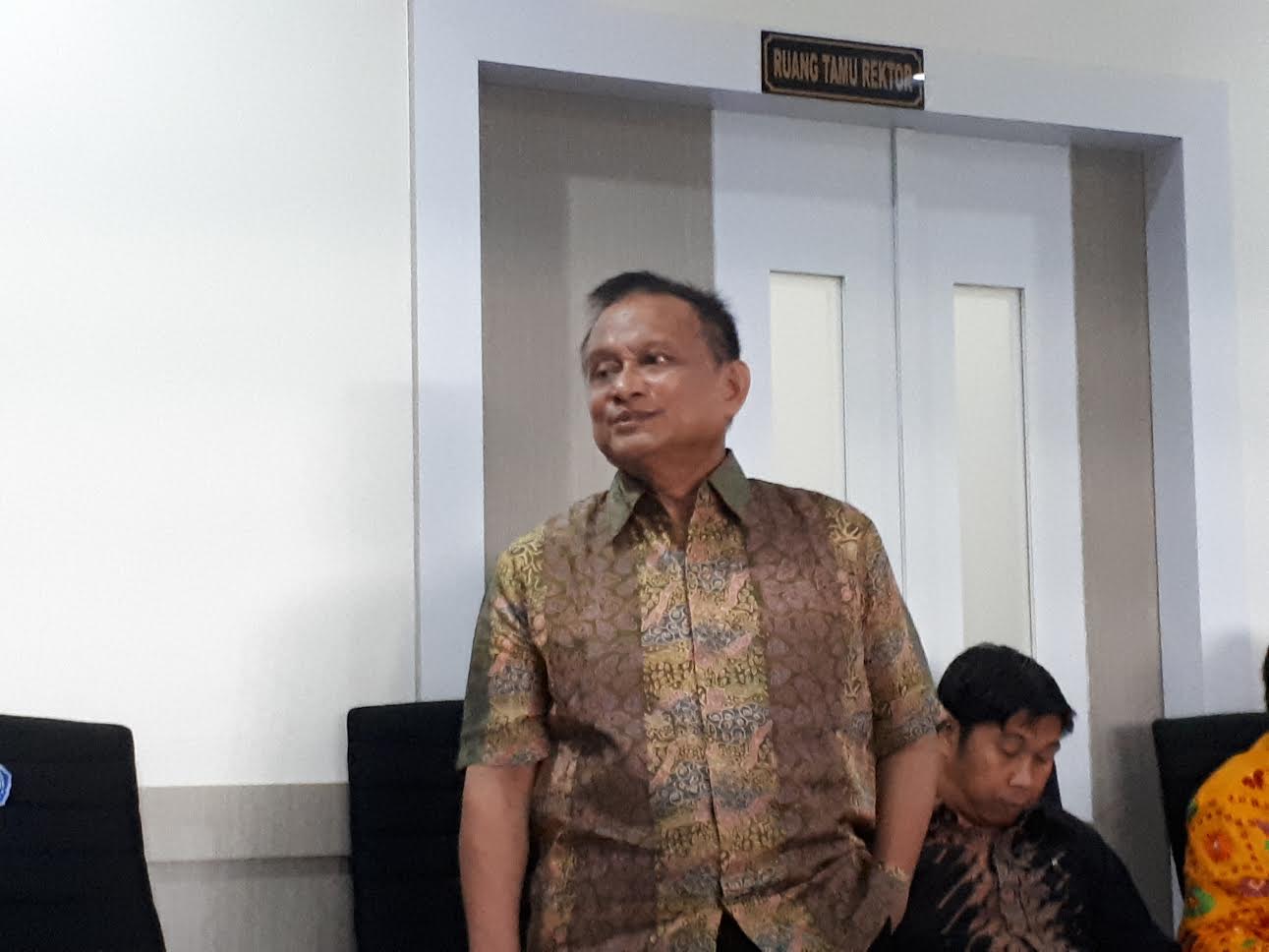 Bukan Mahasiswa Unismuh Makassar Kalau Masih Demo Saat Dengar Adzan