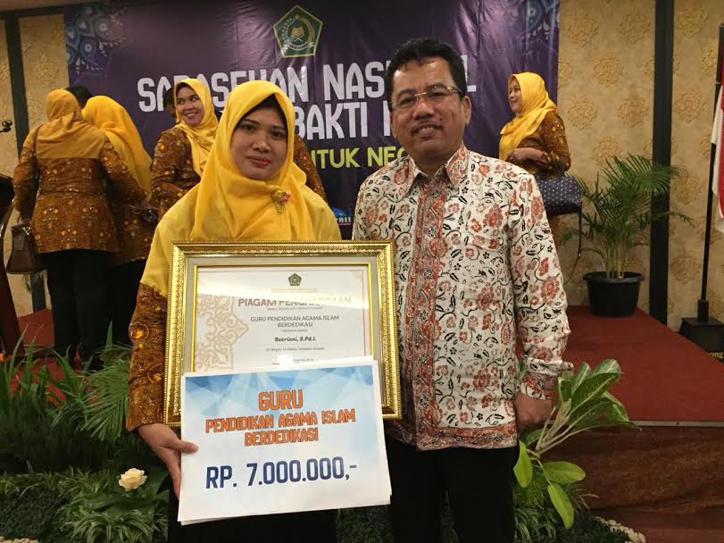 Cerita Guru Berdediksi Asal Pangkep, Mendaki Gunung dan Bawa Sajam ke Sekolah