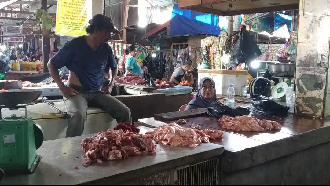 harga-daging-sapi-di-pusat-niaga-palopo-pnp-rp-120-ribu-perkilogram.jpg