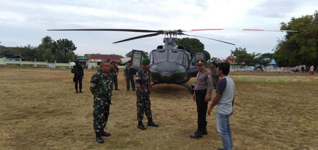 helikopter-milik-tni-ad-mendarat-darurat-di-lapangan-bontoramba.jpg