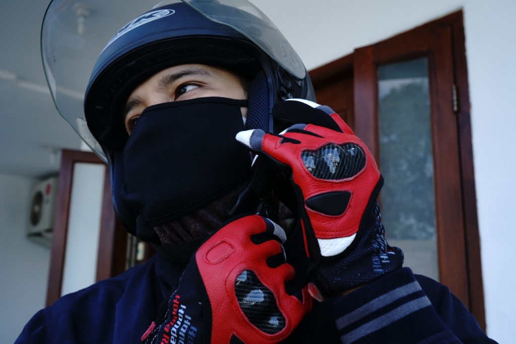 helm-berfungsi-melindung-kepala-dan-otak-kita.jpg