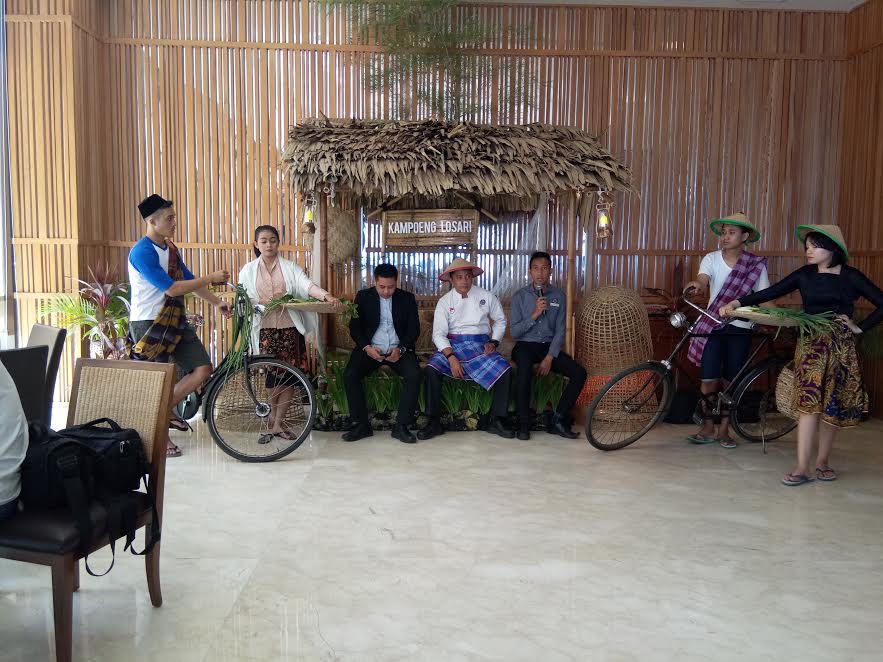 hotel-the-rinra-makassar-menghadirkan-program-kampung-losari_20180802_135413.jpg