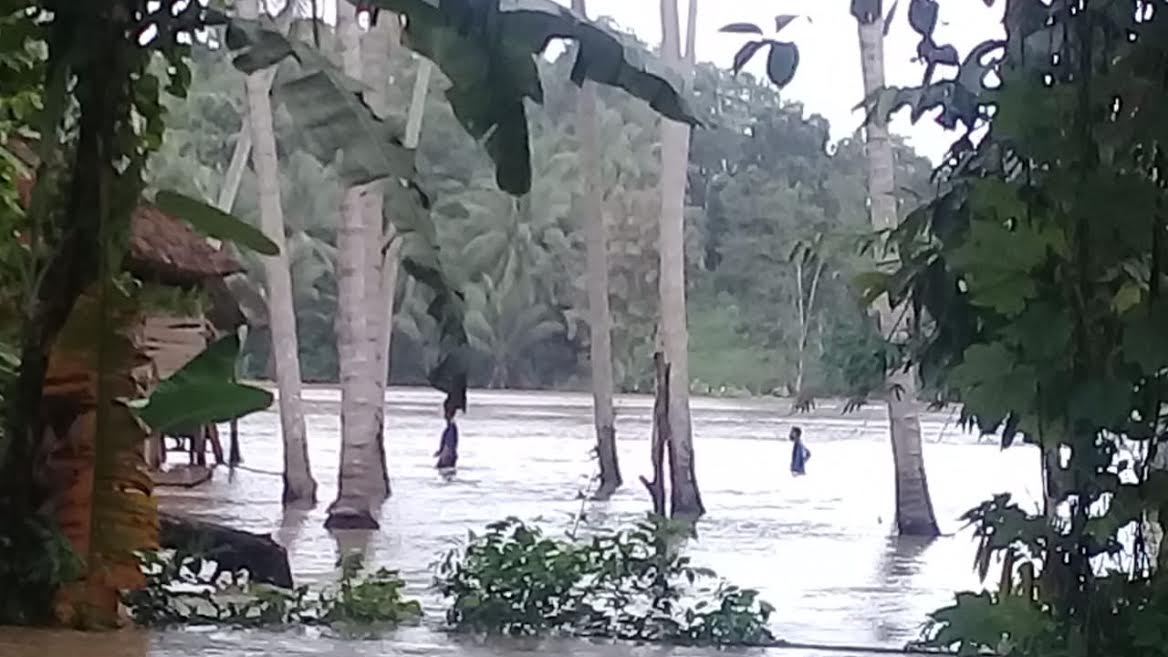 hujan-yang-kembali-mengguyur-kabupaten-bulukumba-membuat-beberapa-sungai-meluap.jpg