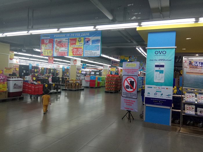 hypermart-panakukang-makassar.jpg