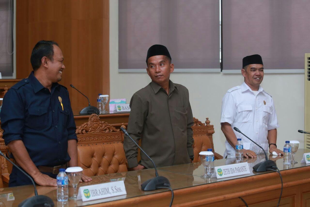 Berpaling dari Syukur Bijak, Anggota DPRD Luwu Ini Rela Dipecat Demi Pata-Emmy