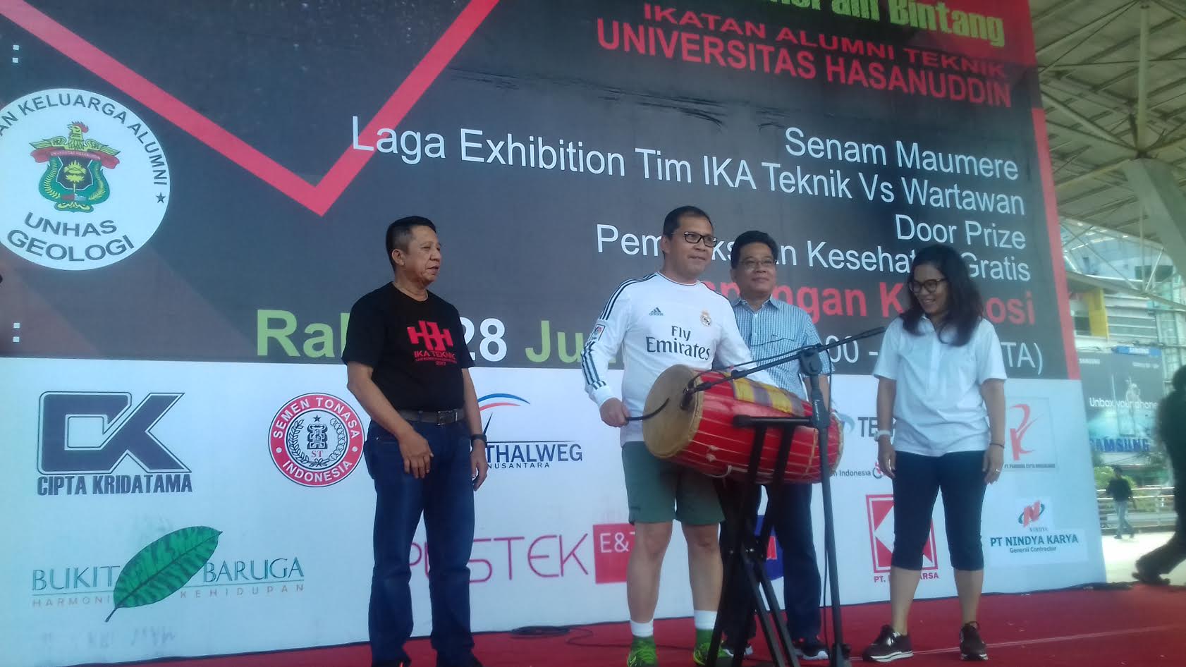 Wali Kota Makassar Buka Halal Bihalal Ikatek Unhas