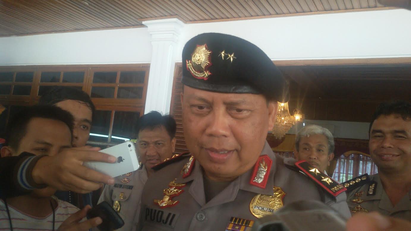 irjen-pol-pudji-hartanto-mendatangi_20151211_000215.jpg