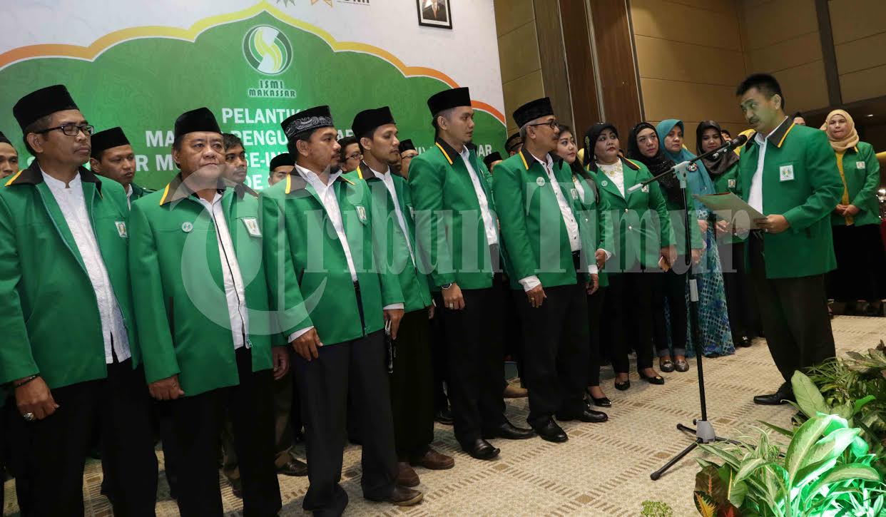 FOTO: Pelantikan Pengurus MPD ISMI Makassar Periode 2016-2021