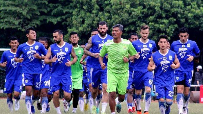 JADWAL Live Streaming Persib vs Persipura, Maung Bandung PEDE Bobol 3 Gol di Gawang Mutiara Hitam