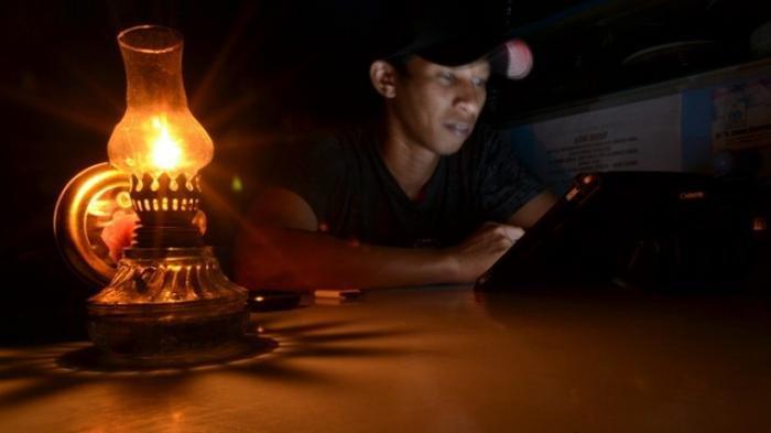 Dampak Pemadaman Listrik di Sinjai: Sulit Meracik Kopi dan Pelatihan KPU Dilaksanakan di Bawah Pohon