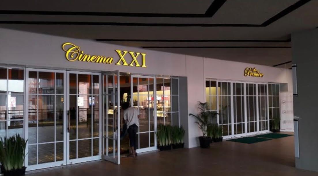 jaringan-bioskop-terbeaar-di-indonesia-cinema-xxi-hadir-di-nipah-mal_20180521_093733.jpg