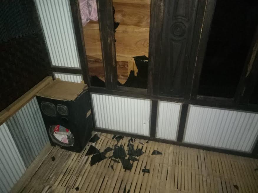 jendela-rumah-warga-pecah-akibat-perkelahian-dua-kelompok-warga-di-jeneponto1.jpg