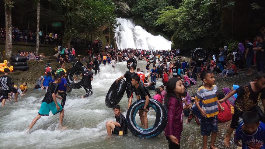 Pengunjung Bantimurung Menurun