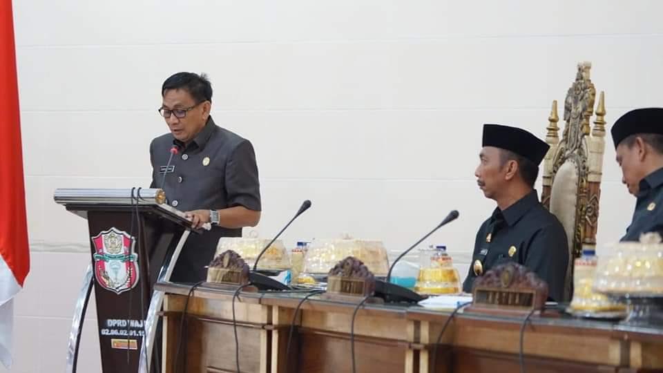 kabag-legislasi-dan-persidangan-sekretariat-dprd-wajo-zainal-hayat.jpg